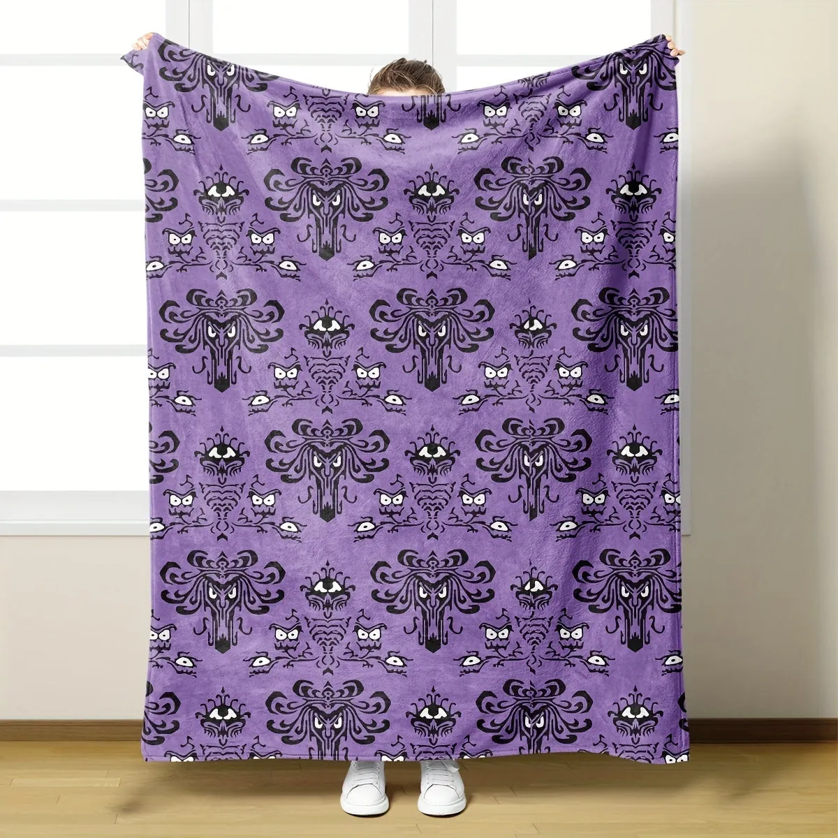 1pc Flannel Blanket, Halloween Haunted House Tapestry Spider Spooky Blanket, Soft Cozy Throw Blanket Nap Blanket For Travel Sofa Bed Office Home Decor, Halloween Gift Blanket For Boys Girls Adults, Available All Season