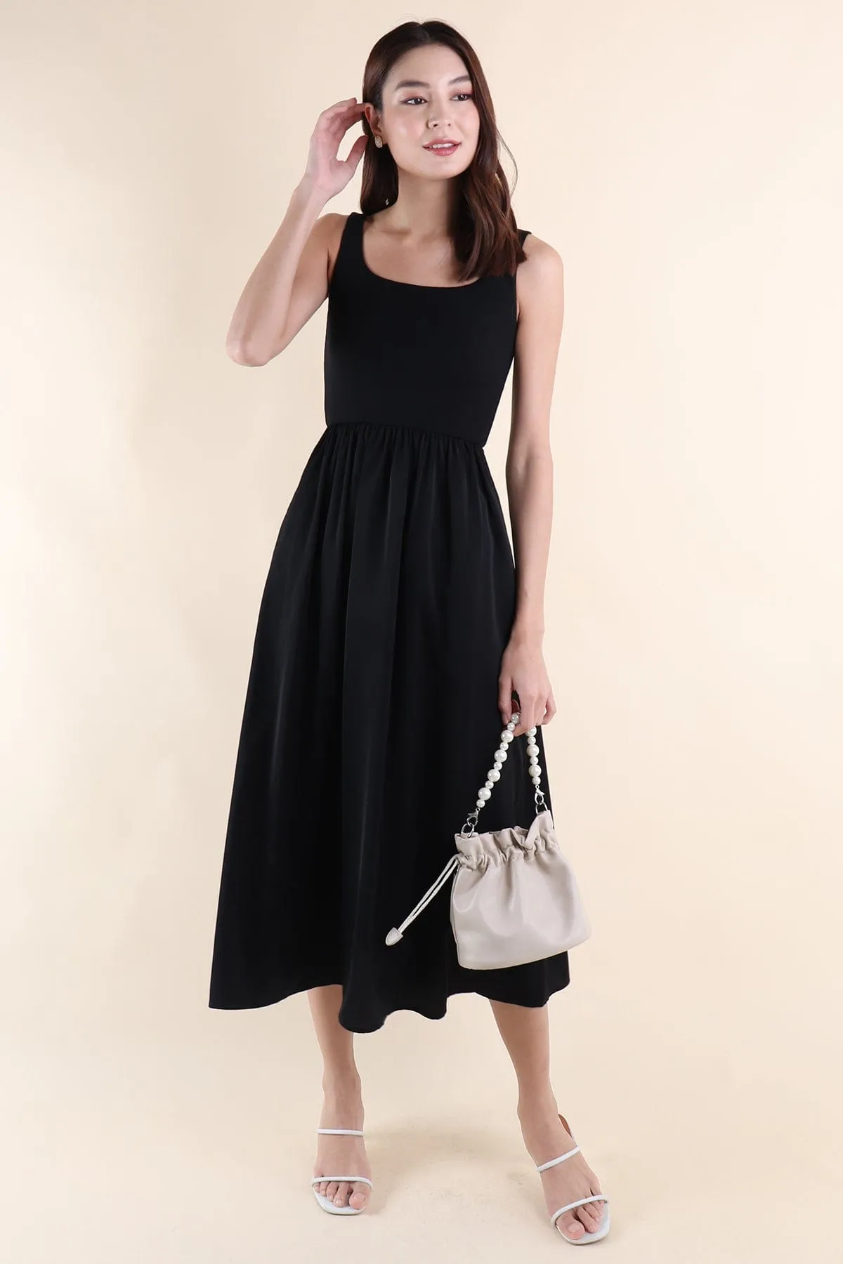 ANABELLE RIBBED MAXI DRESS IN BLACK