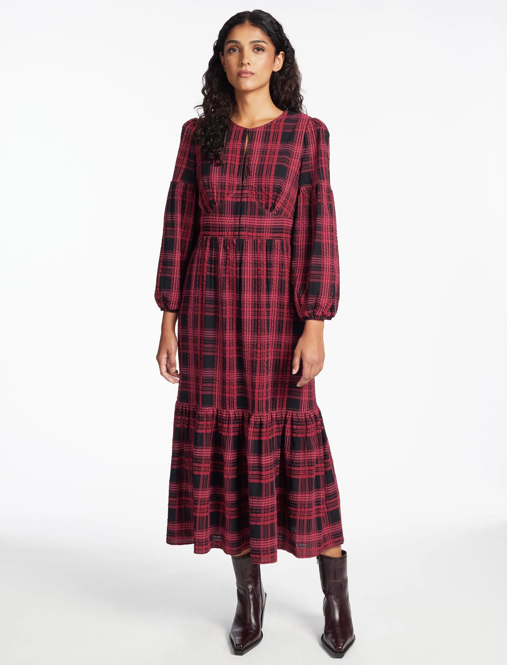 Daphne Organic Cotton Seersucker Maxi Dress - Red Black