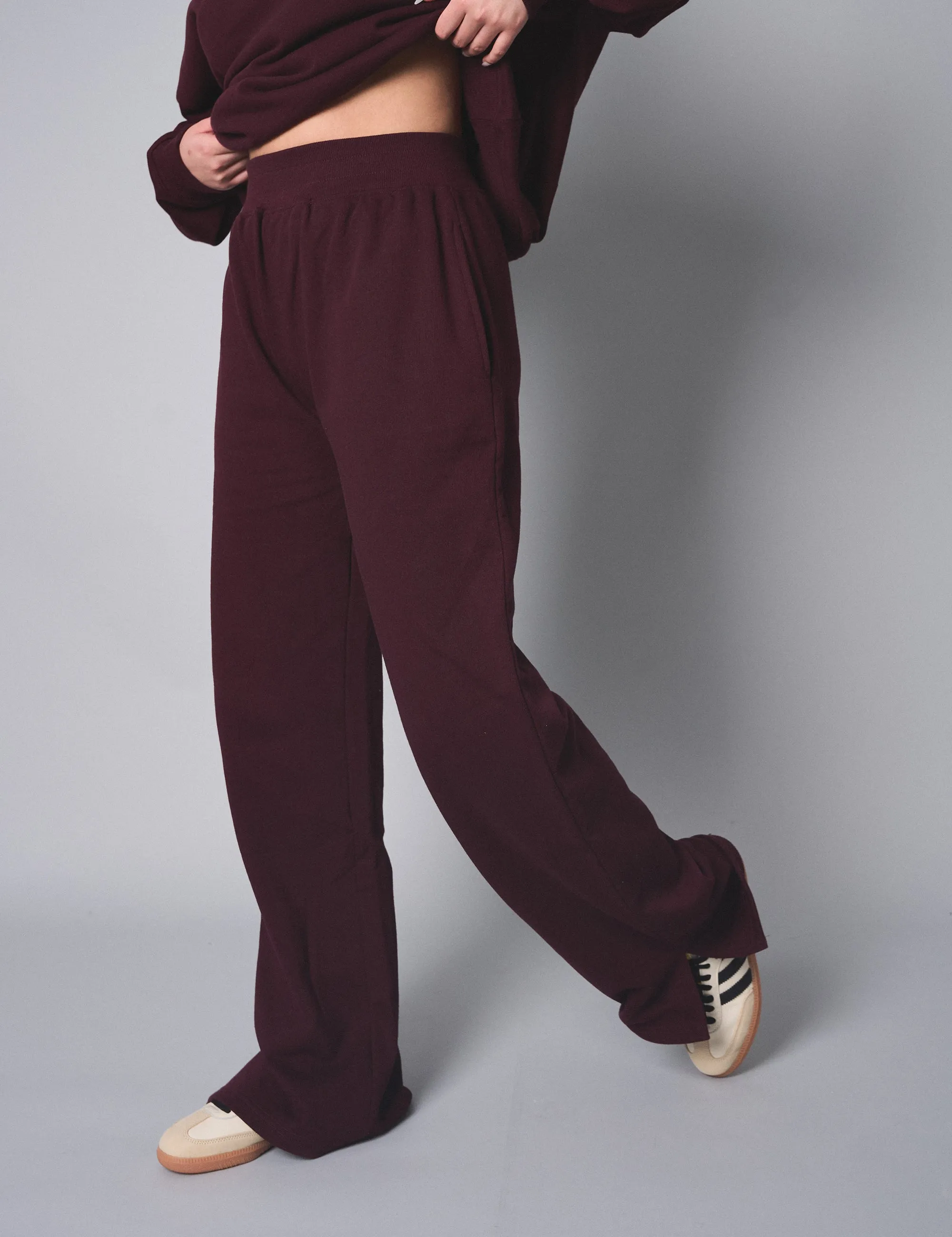 Kaiia Ribbed Waistband Wide Leg Sweat Pants Burgundy