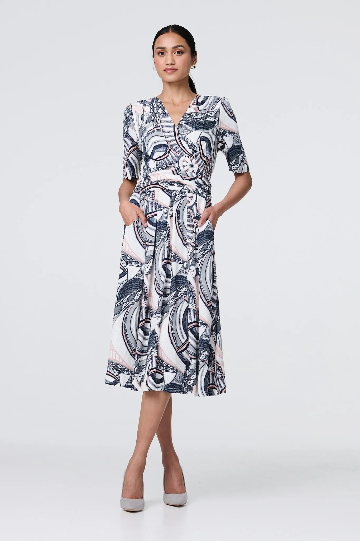 Printed 1/2 Sleeve Knee Length Wrap Dress